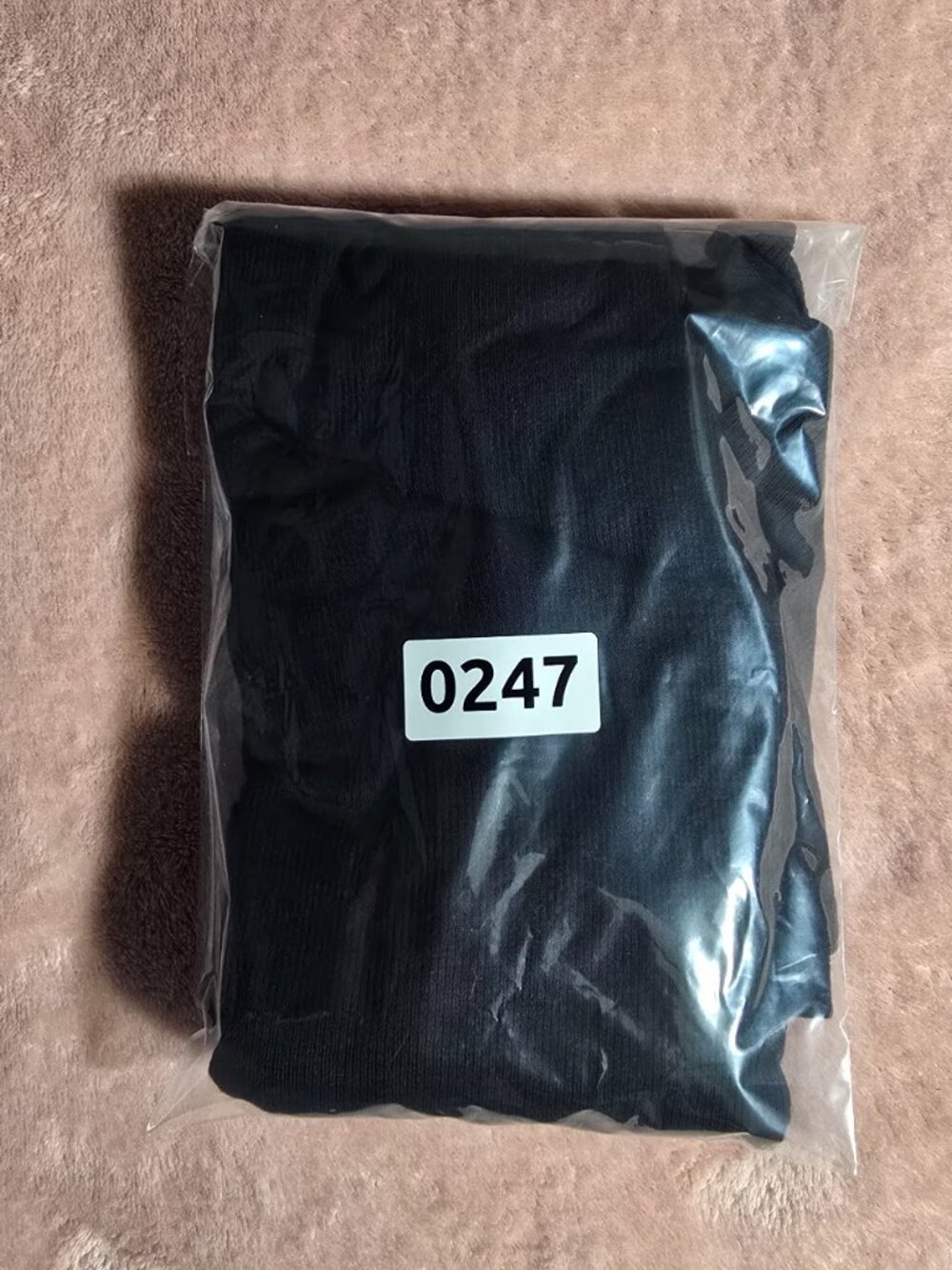 Black Ribbed Slim Fit Tee Women’s Medium - Picture 7 of 9